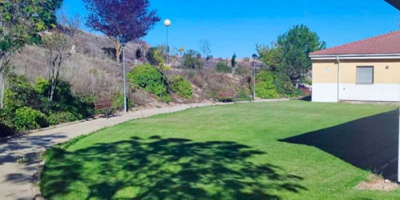 Jardines alrededor de la residencia Jardines alrededor de la residencia